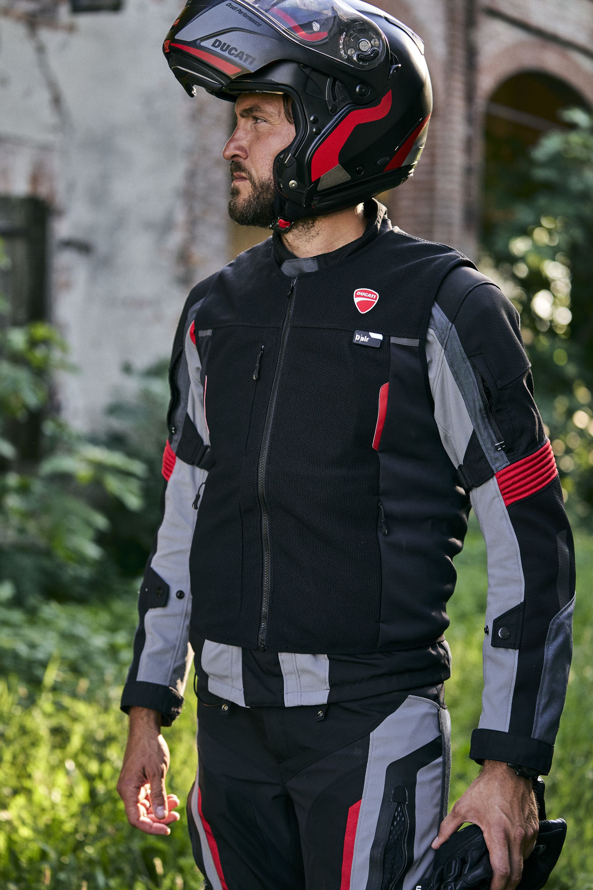 Ducati Smart Jacket: die Airbag-Weste für die Sicherheit eines jeden Motorradfahrers