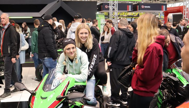 Internationale Motorrad Ausstellung 2026 setzt mit erstmals drei Messehallen neue Maßstäbe: Drei Tage, drei Hallen und noch mehr Motorrad-Action.