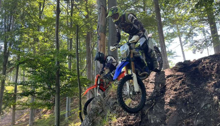 Bei den heißen Temperaturen sich für Enduro statt einem Freibadbesuch zu entscheiden, brauchte dieses Mal eine ziemliche Überwindung. Diese wurde aber mehr als belohnt, denn die Endurorunde war wirklich mehr als sensationell!