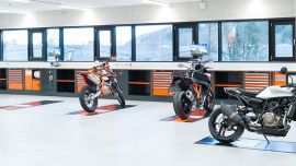 Effiziente Abläufe, durchdachte Ordnungssysteme und langlebige Ausstattungen sind entscheidend für Produktivität und Sicherheit. Genau hier setzt BOTT mit seinen modularen Werkstatteinrichtungen an.