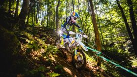 Billy Bolt von Husqvarna Factory Racing hat sich beim Red Bull Tennessee Knockout einen hart erkämpften dritten Platz gesichert und zeigte auf seiner TE 300 das gesamte Wochenende über eine starke Leistung.