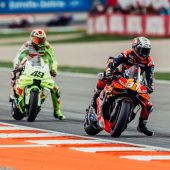 Die MotoGP 2025 ging unter blauem Himmel in Valencia zu Ende und für Red Bull KTM endete sie mit einem positiven Ergebnis - denn Pedro Acosta kämpfte um einen weiteren GP-Podiumsplatz und sicherte sich den 4. Platz in der Weltmeisterschaft.