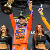 Eli Tomac fährt in Anaheim zum Supercross-Sieg