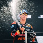 Red Bull KTM absolvierte einen anspruchsvollen Grand Prix von Ungarn über 26 Runden und sicherte sich dank Pedro Acostas hoher Geschwindigkeit im Balaton Park den dritten Podiumsplatz in dieser Saison. 