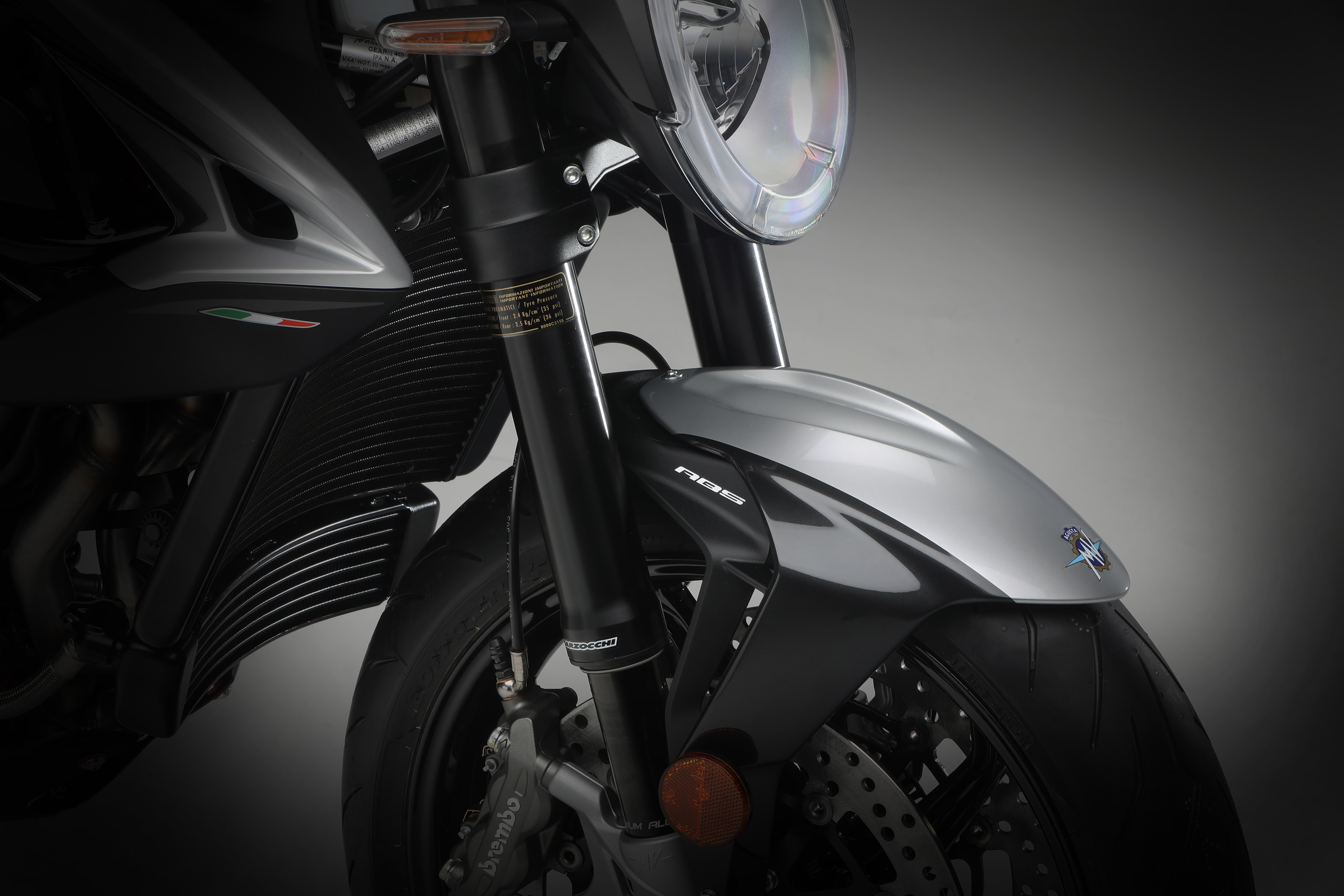 MV Agusta Brutale 800 RR SCS and Dragster 800 RR SCS