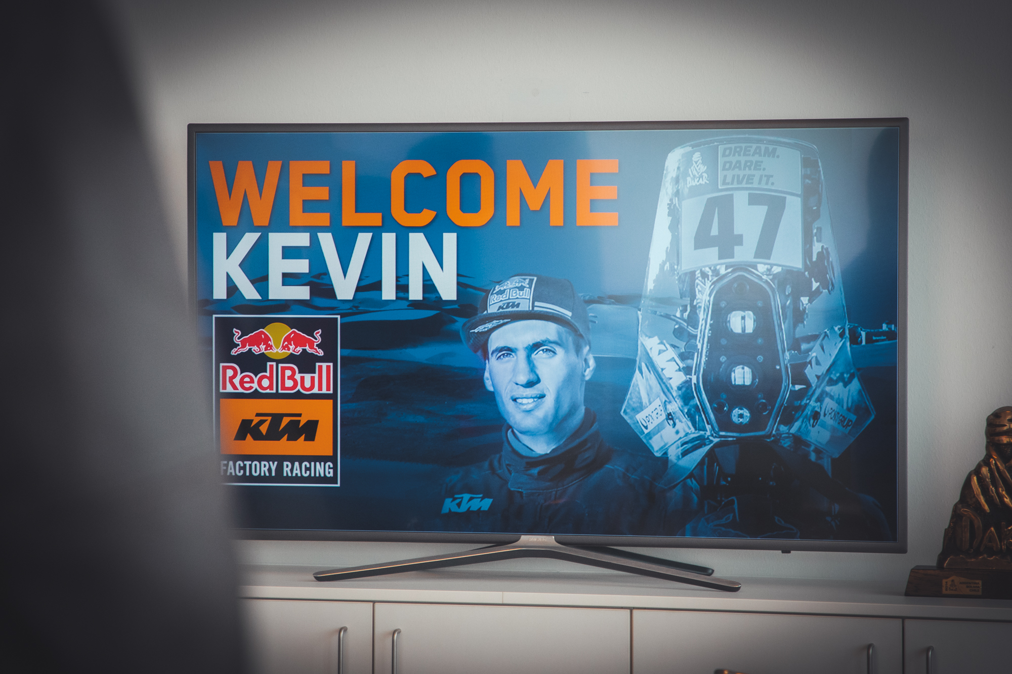Kevin Benavides steigt bei Red Bull KTM Factory Racing ein !