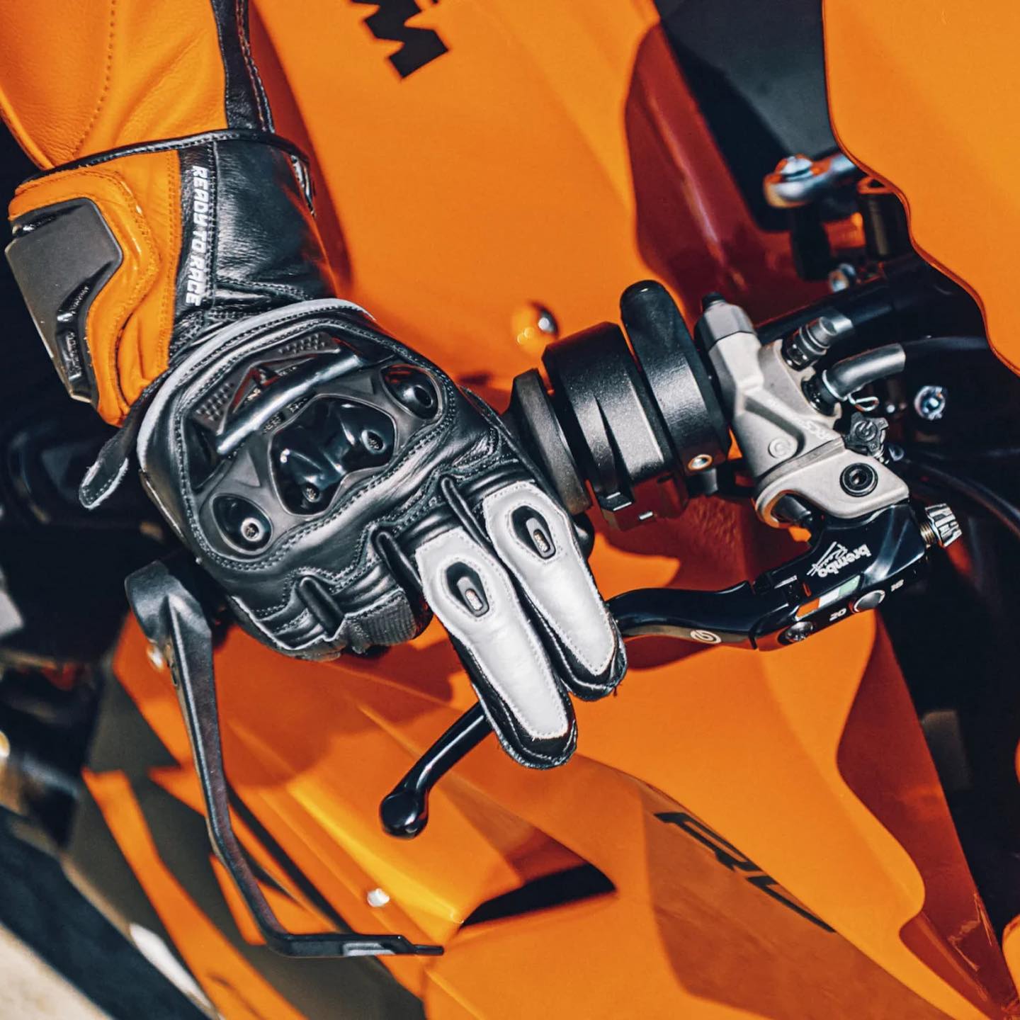 KTM RC8