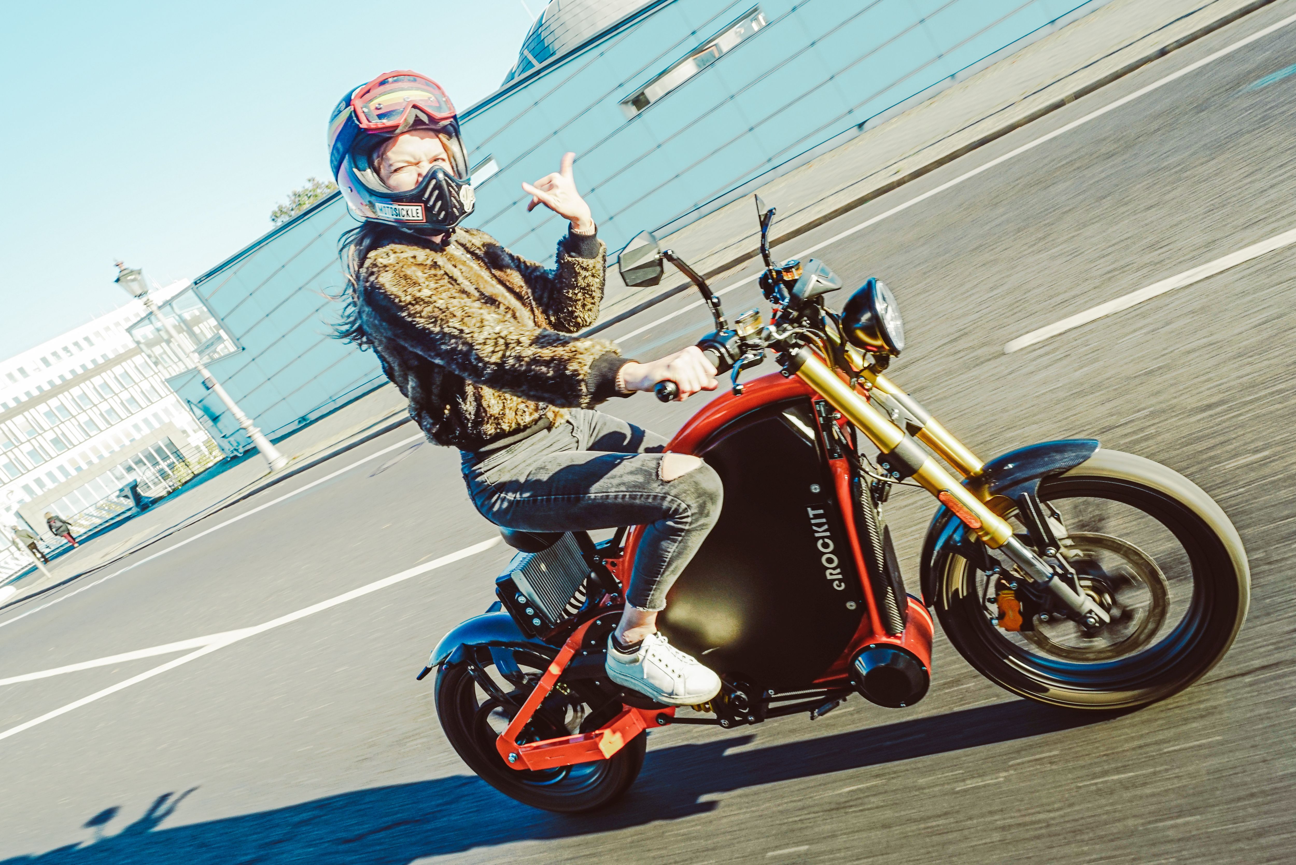 eROCKIT macht’s möglich: Komplette „Tankfüllung“ 2,50 Euro