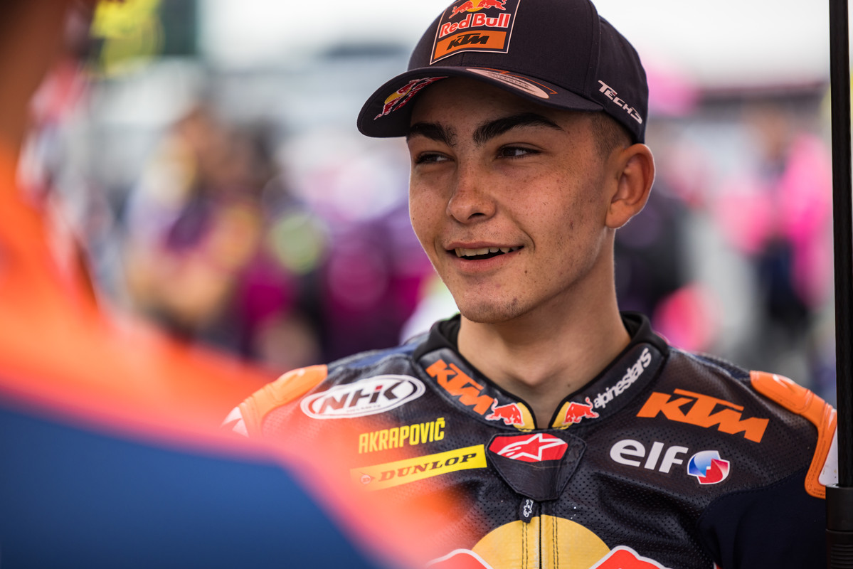 KTM GP Academy holt MOTO3™ und MOTO2™-Erfolg beim Grand Prix de France