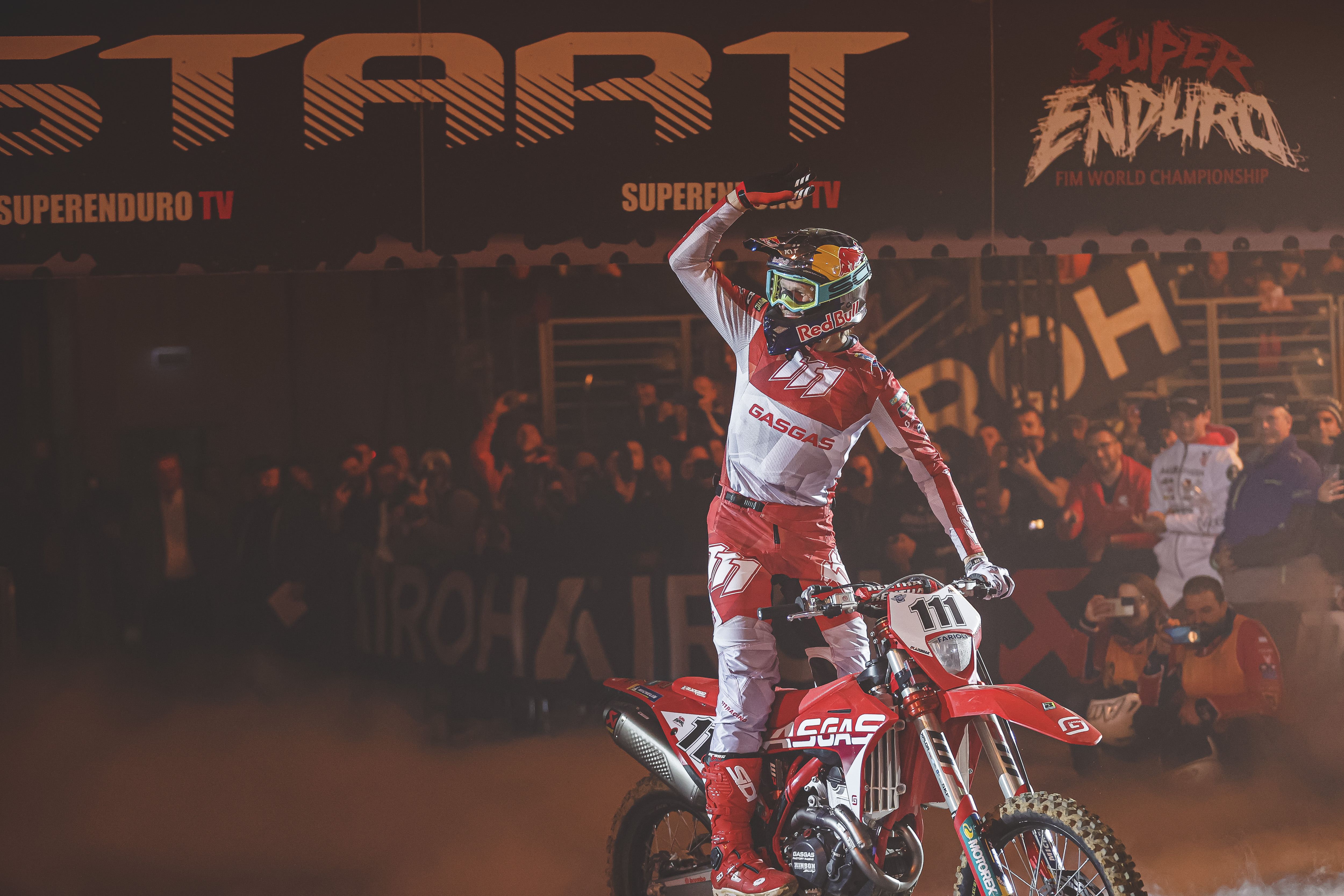 Starker Auftritt von Taddy bei der ersten Superenduro Runde