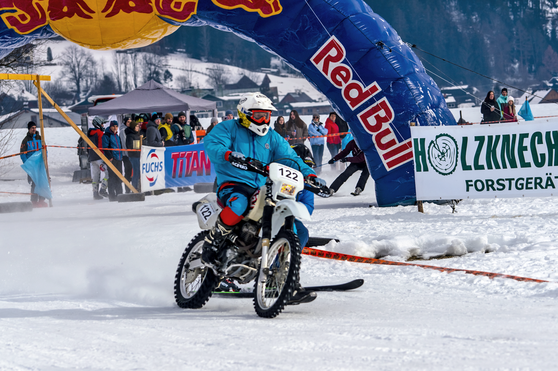 Sepp Ring Publikumsmagnet 9. Holzknecht-Skijöring in Gosau | Motorradreporter