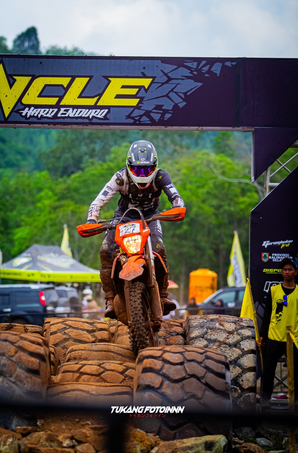 UNCLE Hard Enduro auf Borneo !