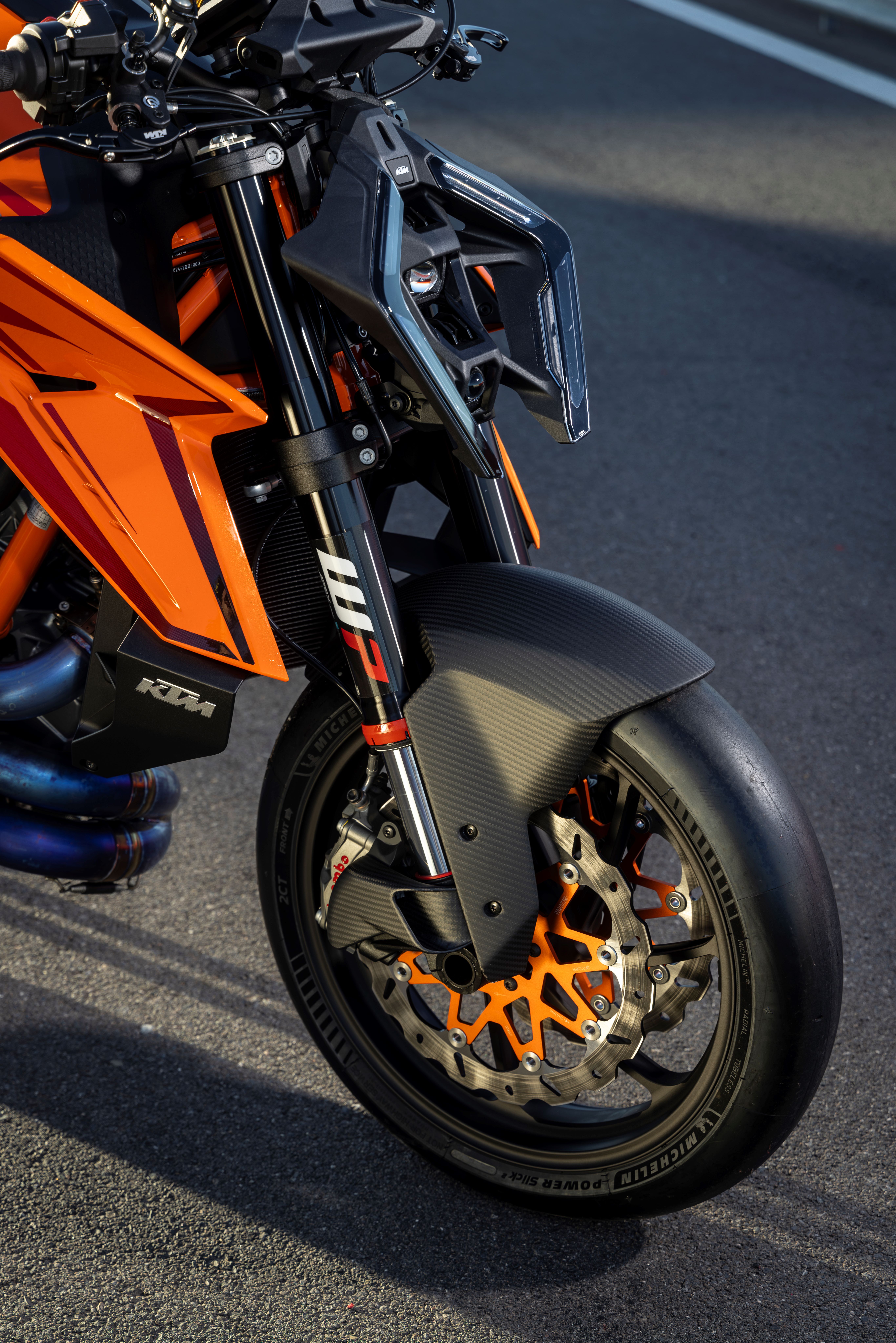 WP Suspension stellt pro components für KTM 1390 Super Duke R her