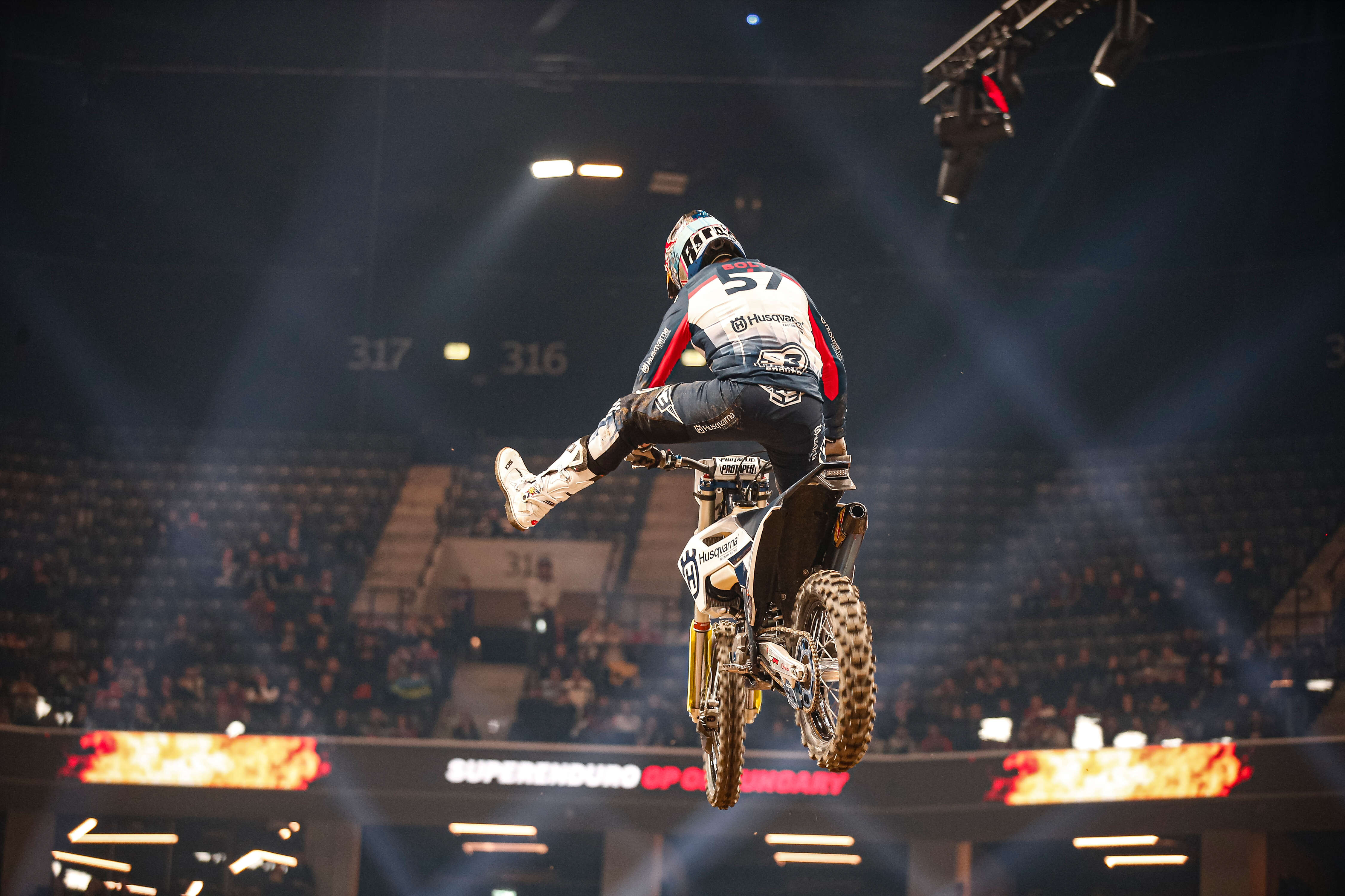 Superenduro Budapest: Billy Bolt sichert sich fünften Sieg in Folge
