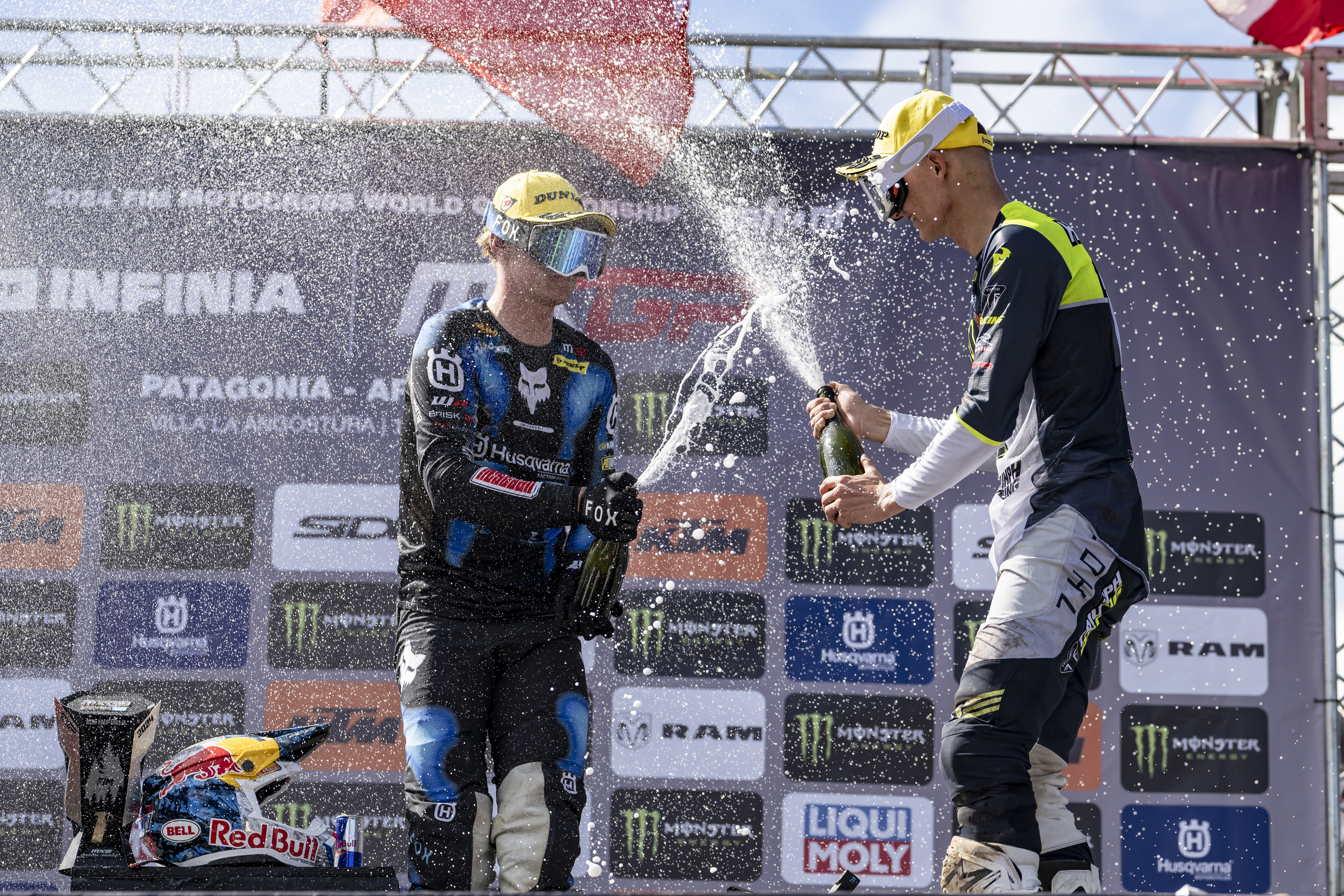 Nestaan Husqvarna Factory Racing holt MX2 Podiumsplätze
