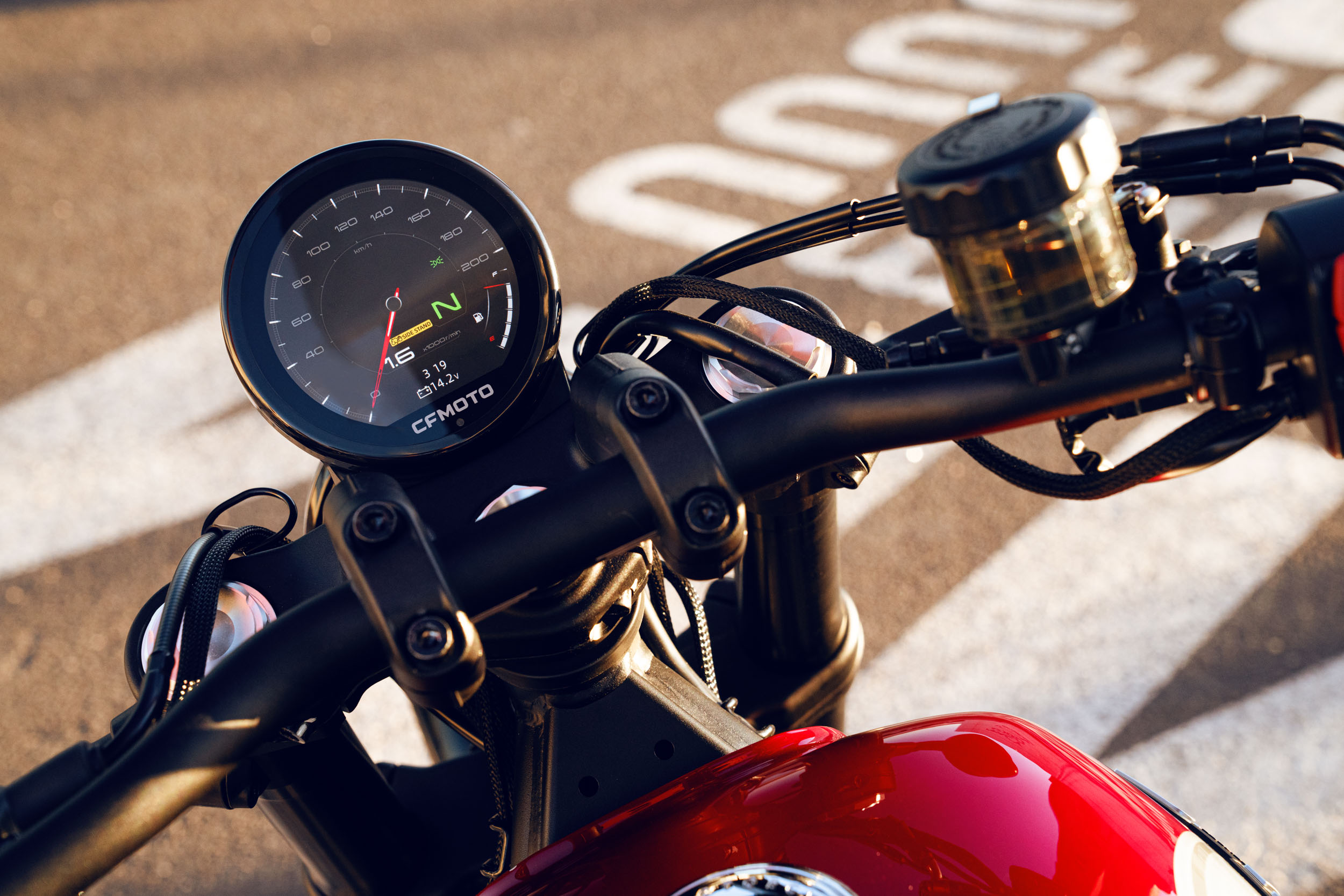 CFMOTO präsentiert die CFMOTO 450CL-C