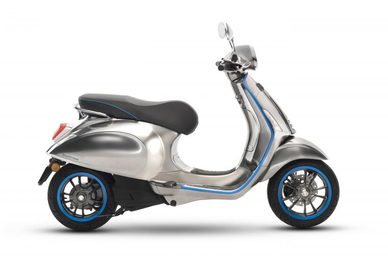 02-vespa-elettrica.jpg