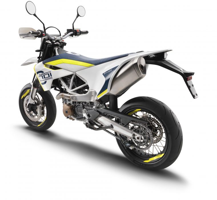 HQV_701%20SUPERMOTO_MY19.jpg