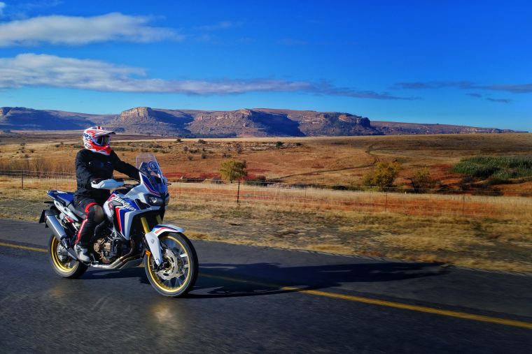 Honda%20PR%20MC0418%20-%20Adventure%20Roads%20bringt%20die%20Honda%20Africa%20Twin%20auf%20die%20s%C3%BCdliche%20Hemisph%C3%A4re_2.jpg