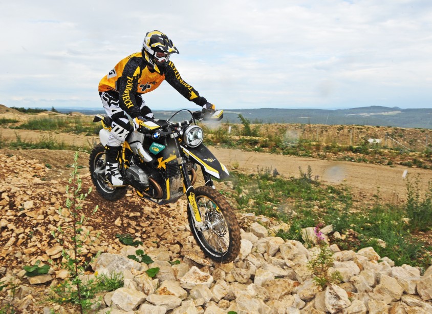 metzeler-touratech-r9x-1.jpg