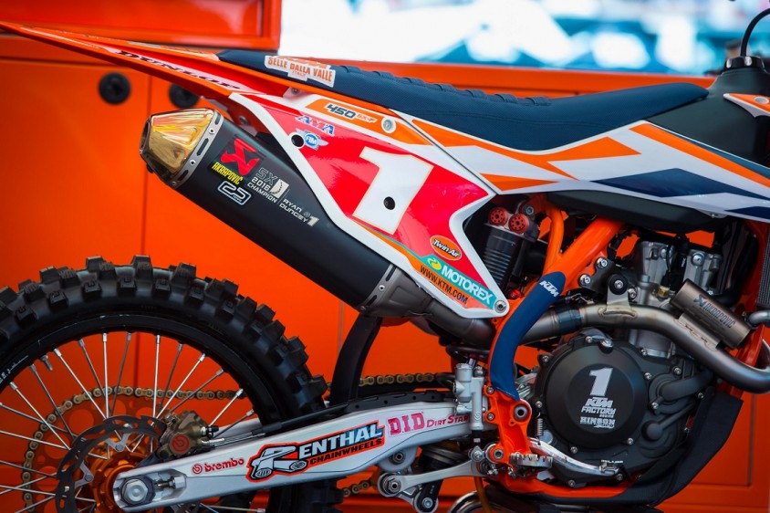 ryan_dungey_ktm_450_sx-f_paddock_las_vegas_2016.jpg