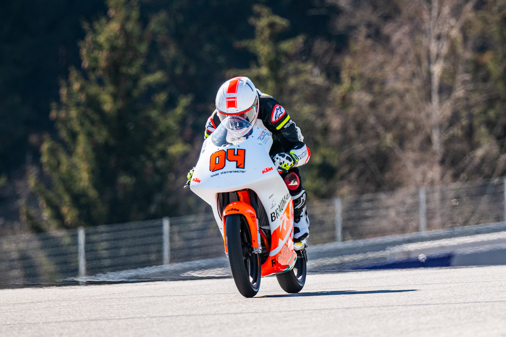 Niklas Wannemacher auf der KTM RC4R im Austrian Junior Cup 2021