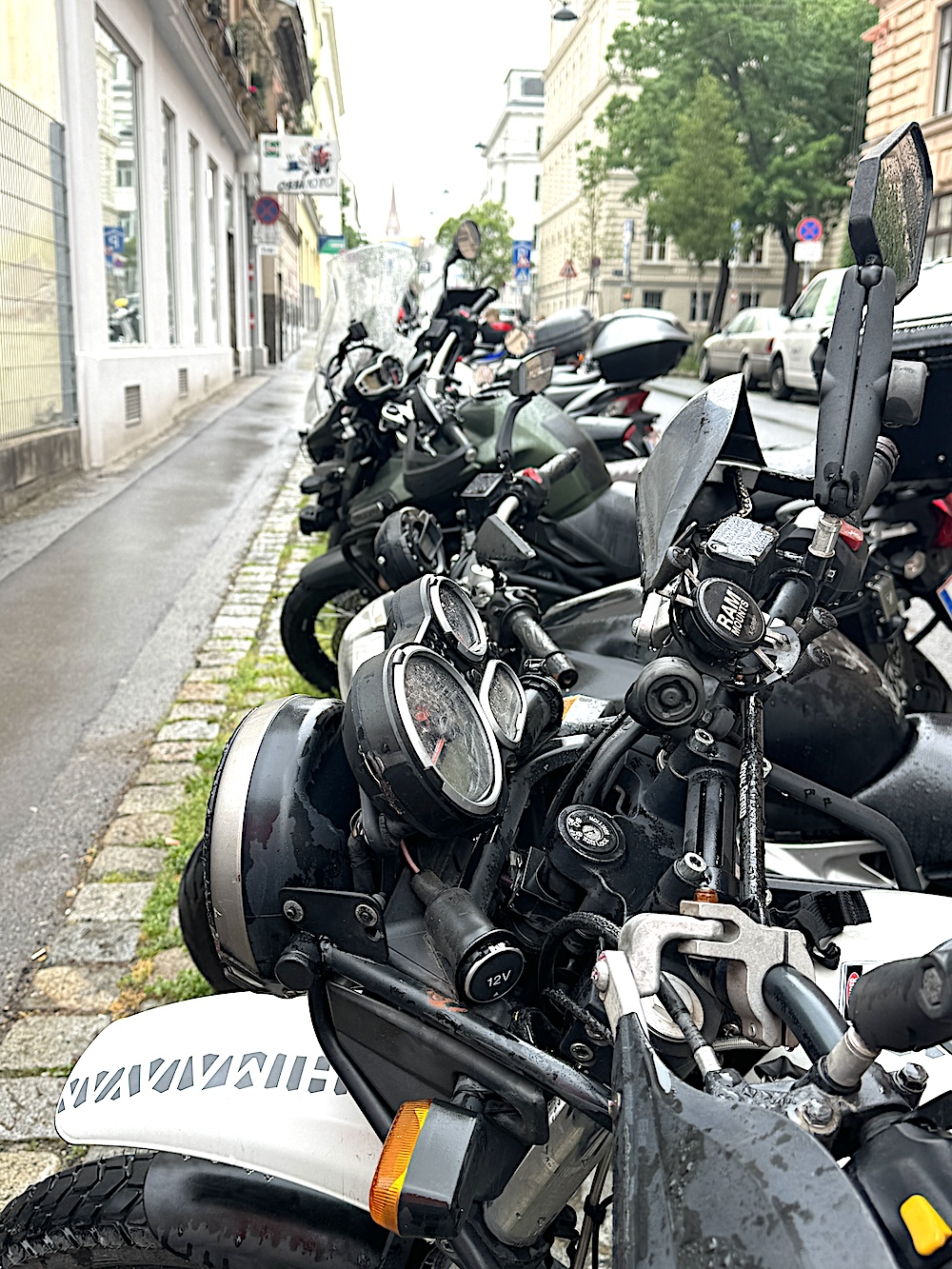 OSSiMOTO - Zweirad Fach KFZ Werkstatt - VIENNA 