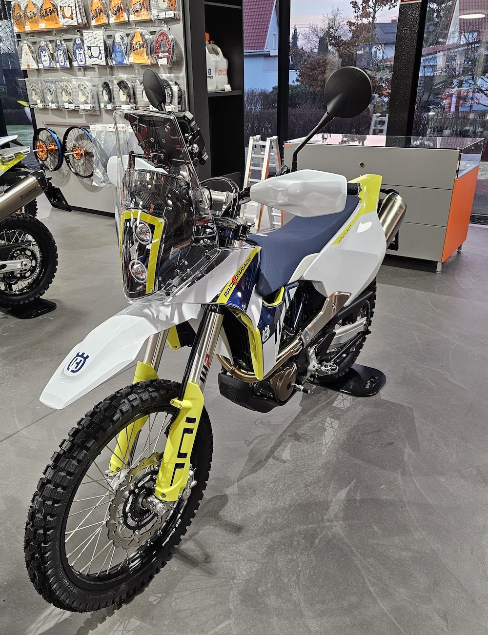 KTM Gas Gas Braumandl mit der Husqvarna 701 - inkl. Rallyevorbau