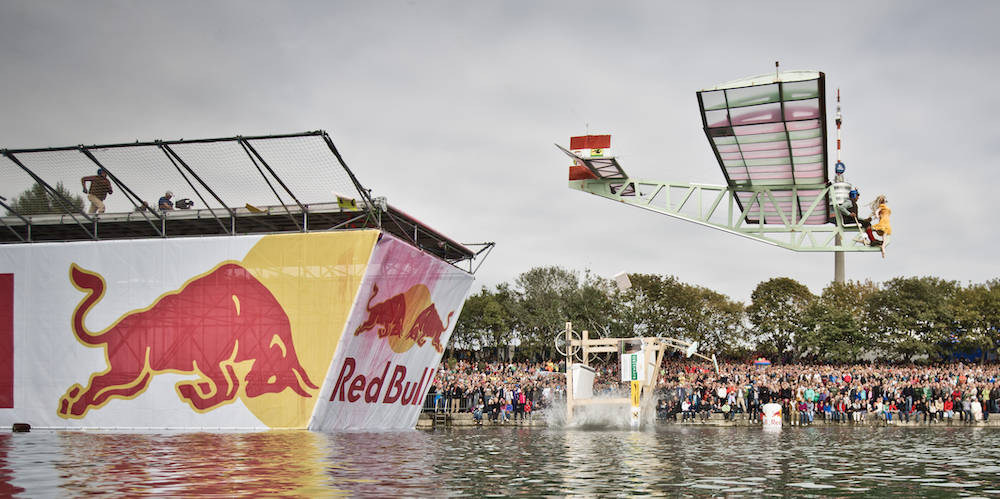 Red Bull Flugtag bewerben bis 4. Juli 2021