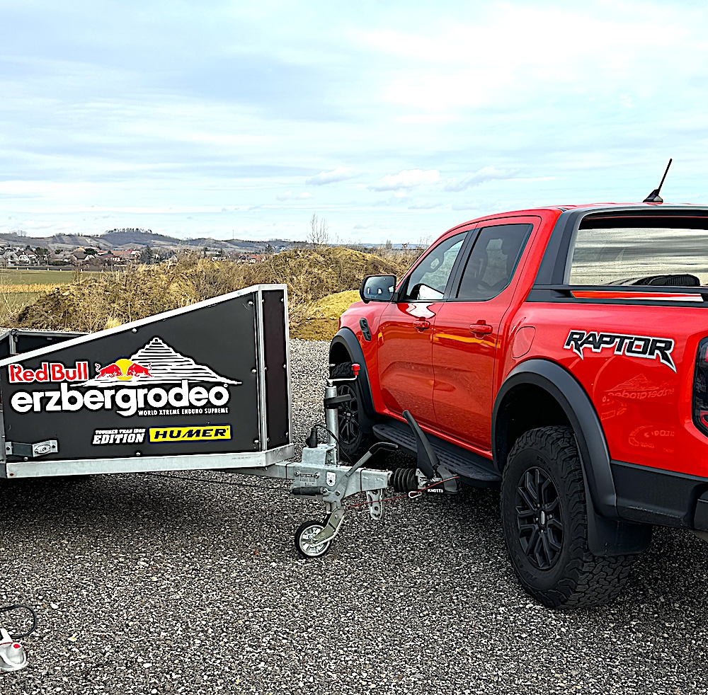 HUMER Streitwagen Red Bull Erzbergrodeo - Ford Raptor 3.0L EcoBoost 215KW (292PS) 10-Gang-Automatikgetriebe e-4WD