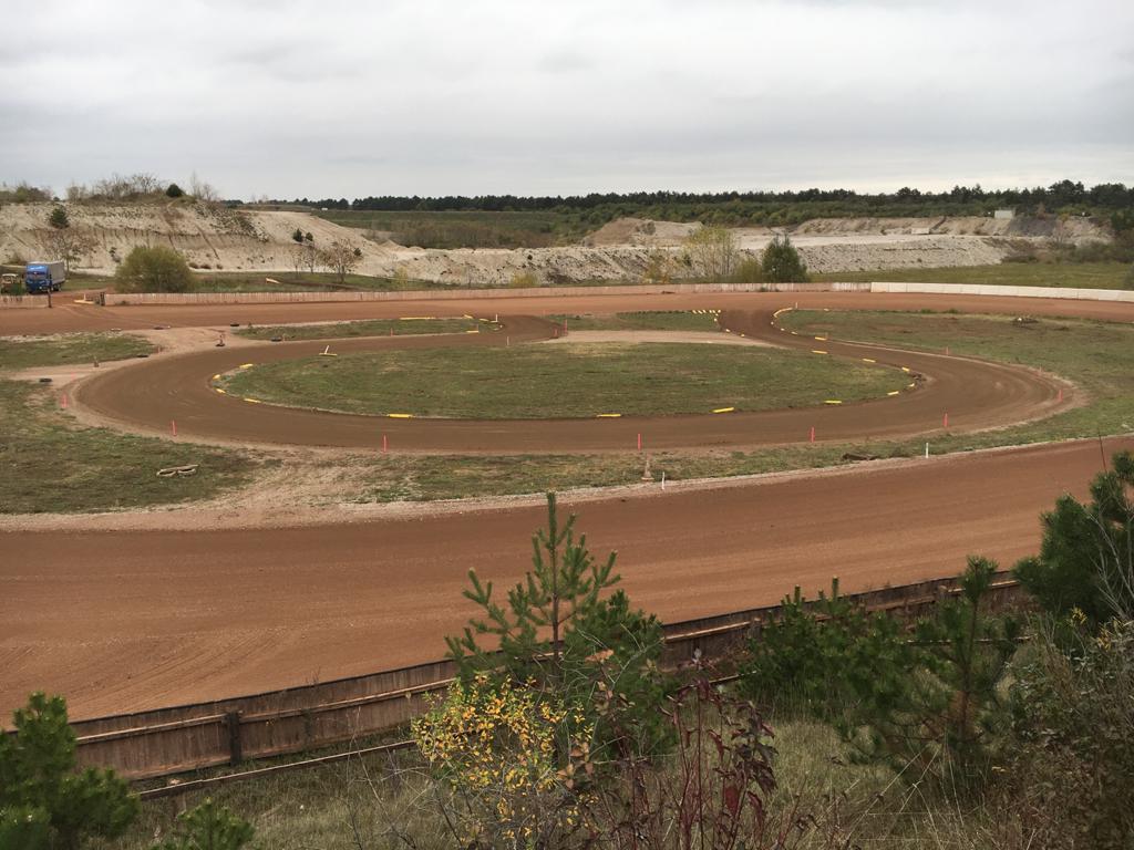 Flattrack Arena Eggendorf Niederösterreich Schruf-Motorrad Verwaltet