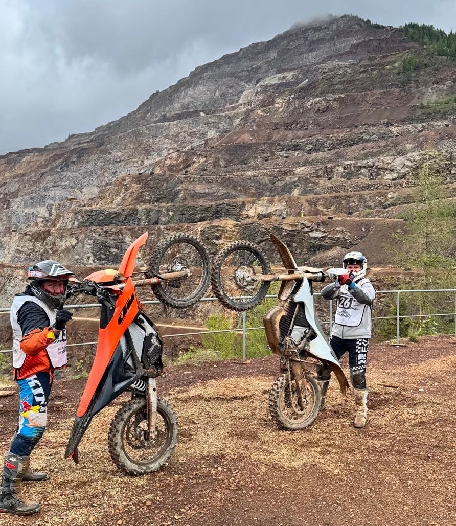 KTM Freeride-E Karl Katoch - Stark Varg EX Ossi Reisinger - Red Bull Erzbergrodeo 