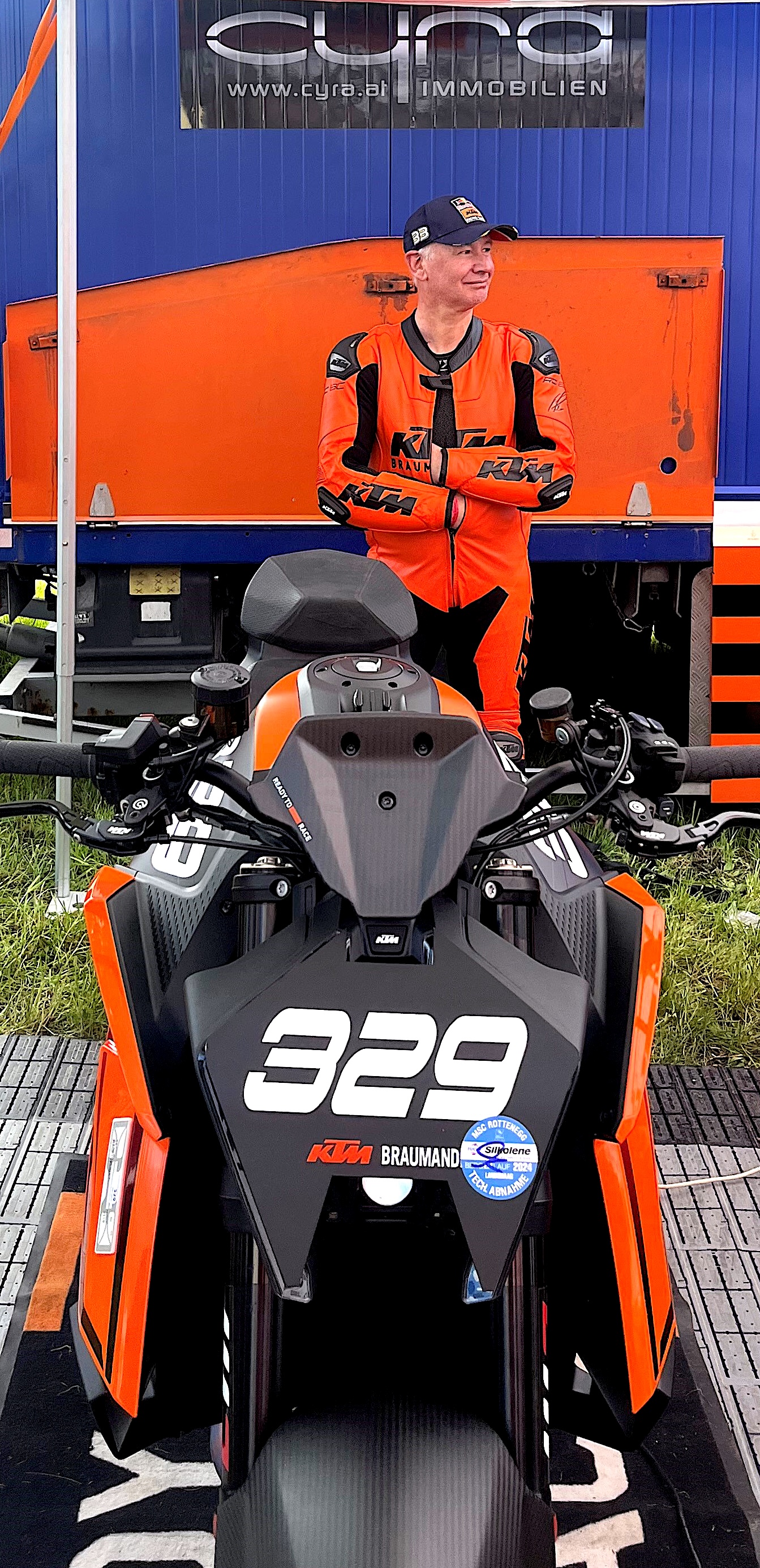 Christian Windhager - Cyra KTM 1390 Super Duke - Braumandl 