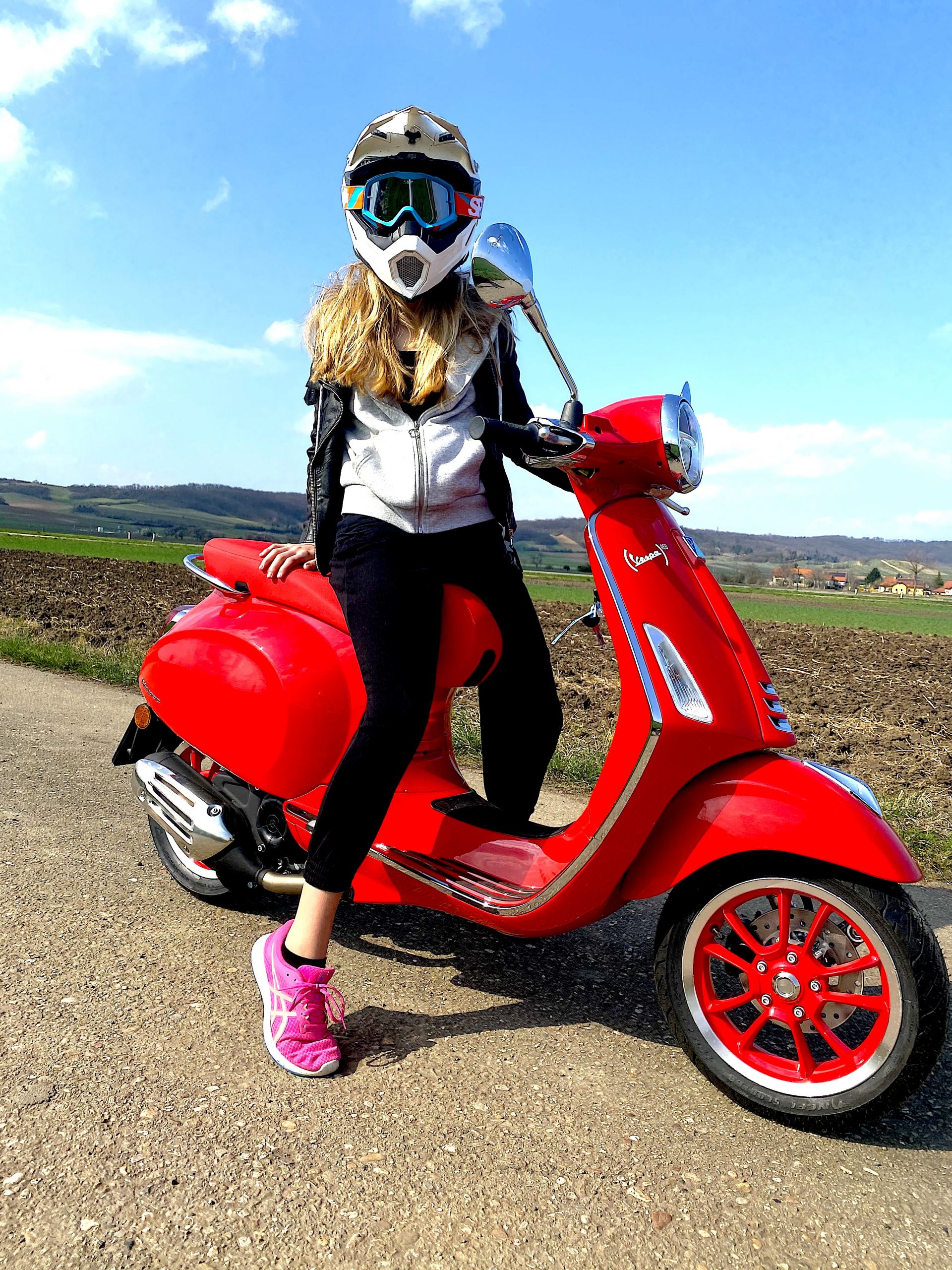 Meine Motec Primavera RED Vespa aus Villach ist einfach nur geil