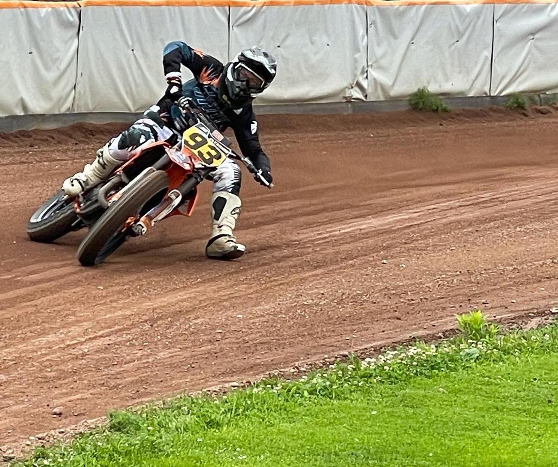 Yasmin Poppenreiter - Austia Flattrack Lady