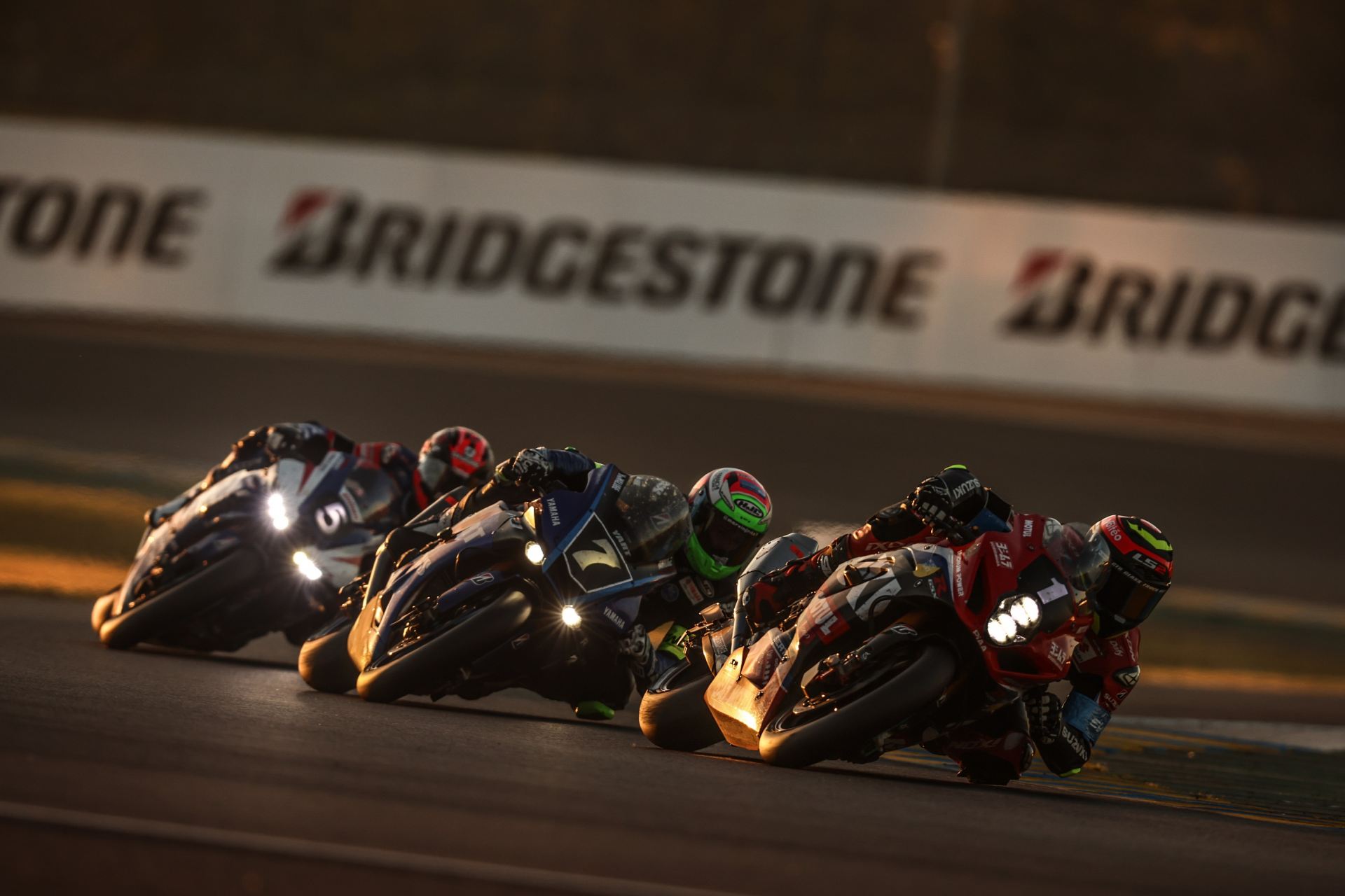 Bridgestone dominiert die 45. Ausgabe des 24-Stunden-Rennens von Le Mans