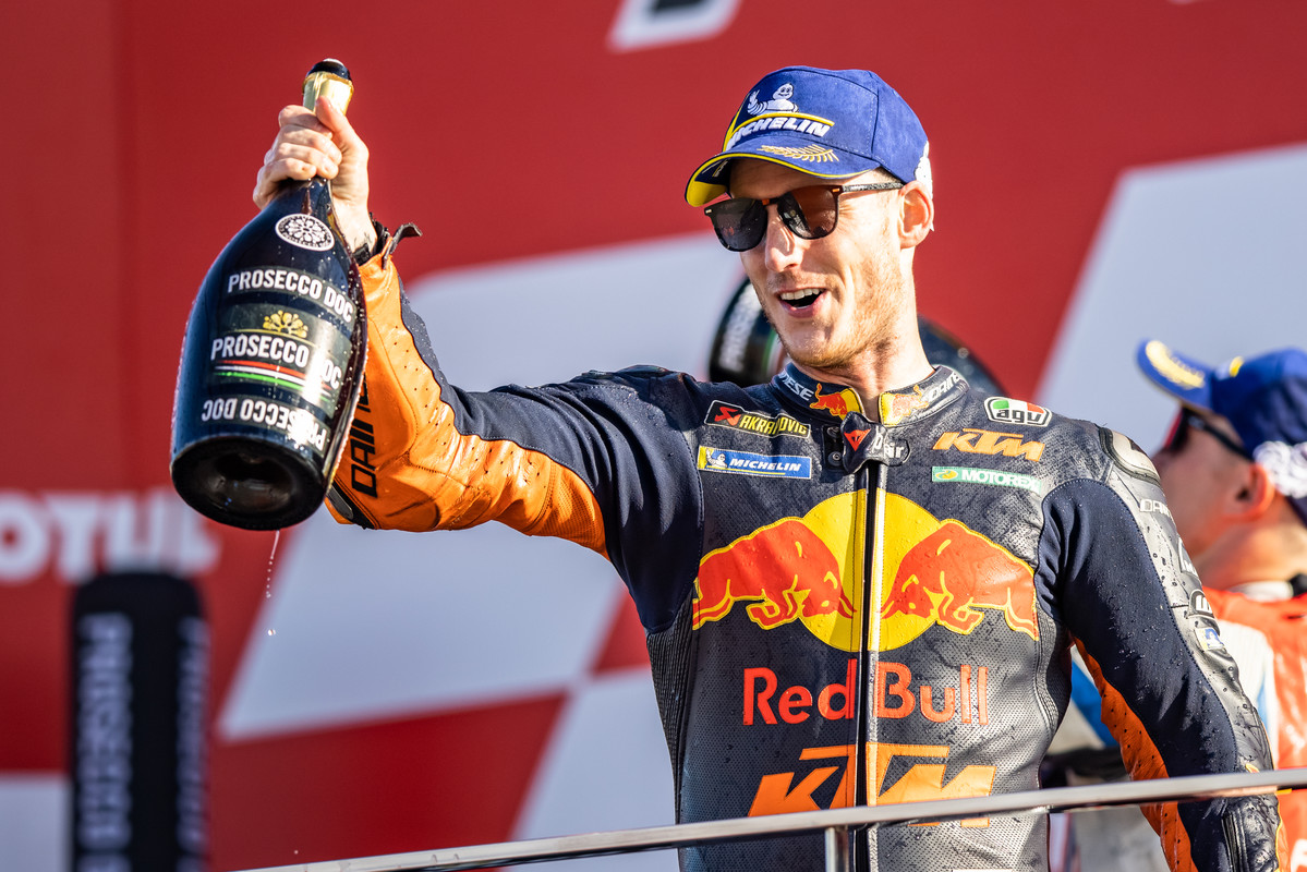 Valencia: Red Bull KTM wiederholt in allen drei Klassen auf dem Podest!