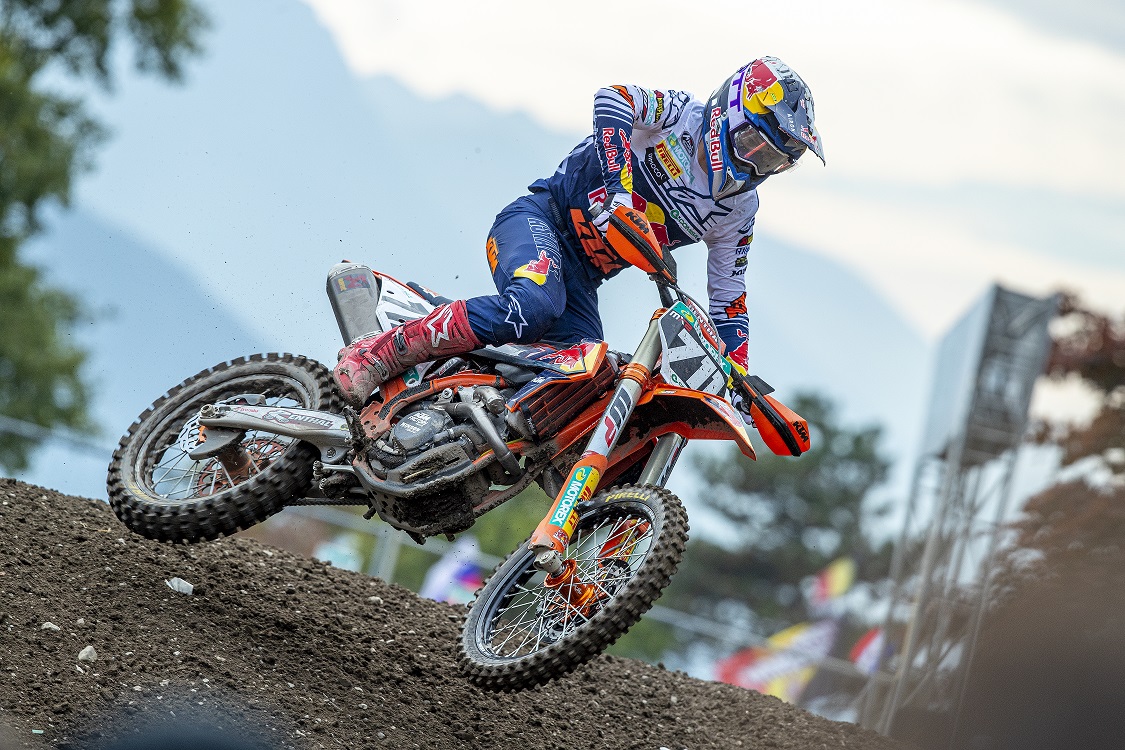 KTM: Hofer gewinnt ersten MX2-Lauf beim Grand Prix von Garda !