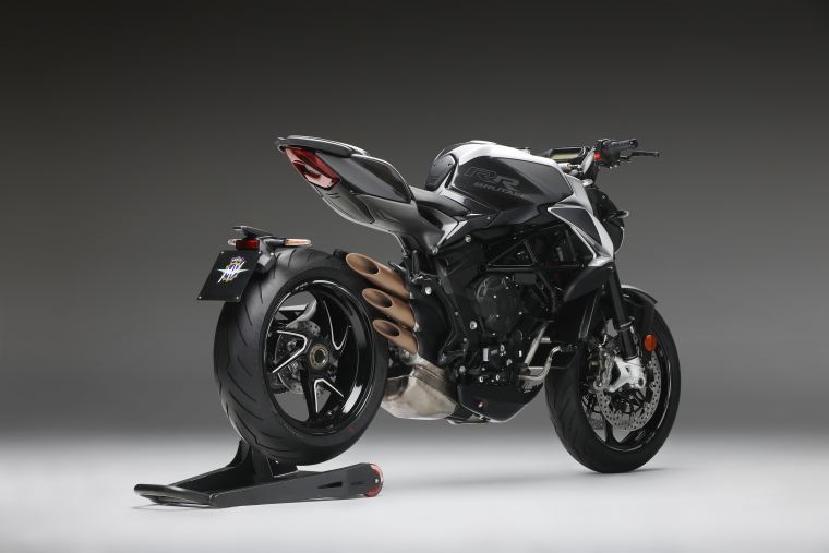 MV AGUSTA BRUTALE 800 RR SCS AND DRAGSTER 800 RR SCS