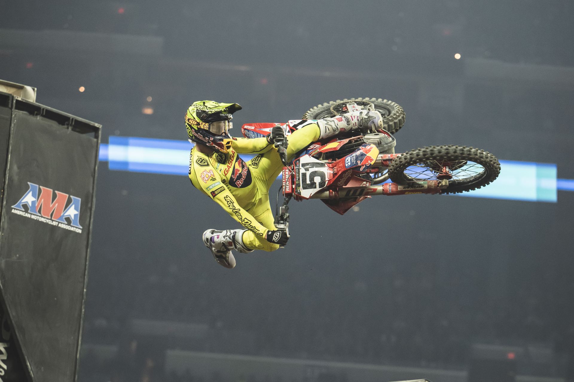 Justin Barcia kämpft um den Sieg in Indianapolis