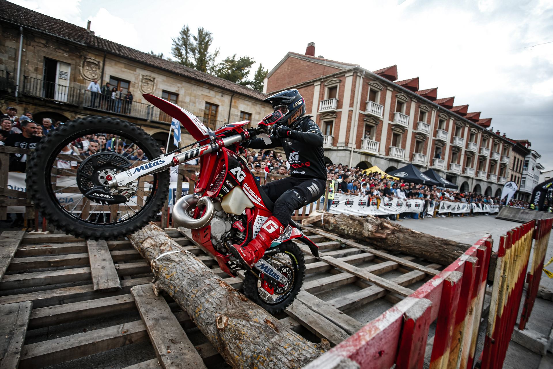 Alfredo Gomez glänzt beim Hixpania Hard Enduro Prolog !