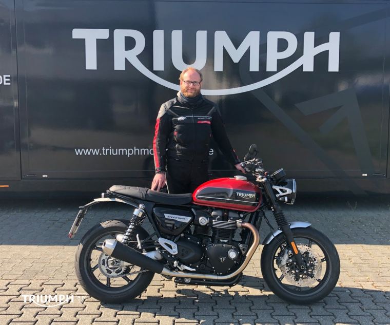 TRIUMPH erfüllt Herzenswunsch