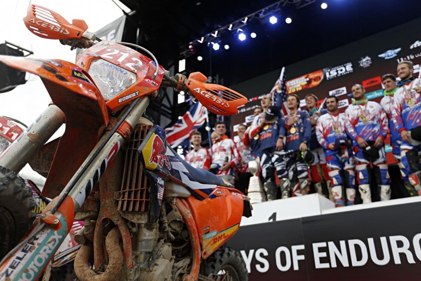 taylor_robert_kailub_russell_ktm_350_exc-f_podium_isde_2016.jpg