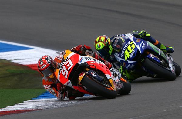 motogp_2015_netherlands_03_acredbullcontentpool_goldandgoose.jpg