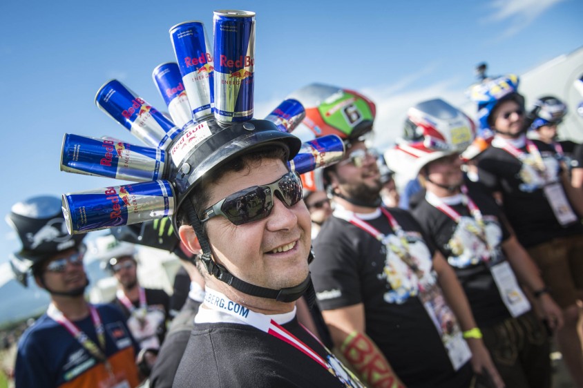 motogp_austria_2016_fans_c_sandro_zangrando_red_bull_content_pool.jpg