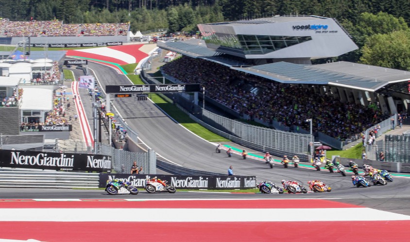 motogp_austria_2016_voestalpine_wing_c_sandro_zangrando_red_bull_content_pool.jpg