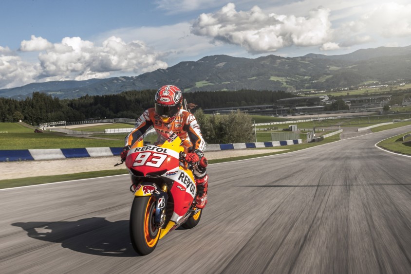 motogp_marc_marquez_red_bull_ring_remus_c_alberto_lessmann_red_bull_content_pool.jpg