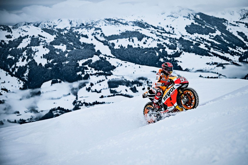 motogp_mm93_kitzbuehel_action_c_markus_berger_red_bull_content_pool.jpg