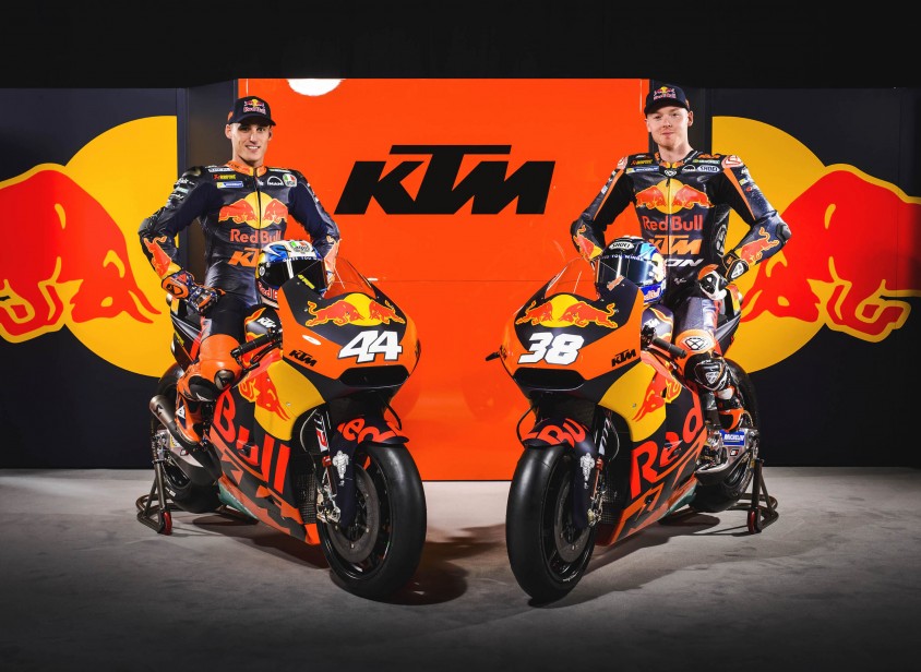 ktm_doku_red_bull_tv_2017_team_presentation_espargaro_smith_c_sebas_romero_red_bull_content_pool.jpg