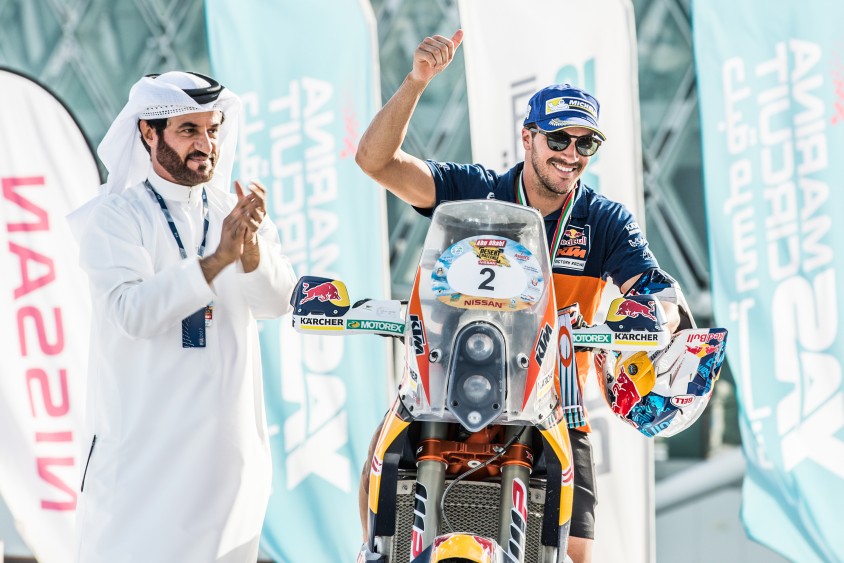 sam_sunderland_ktm_450_rally_podium_abu_dhabi_2017.jpg